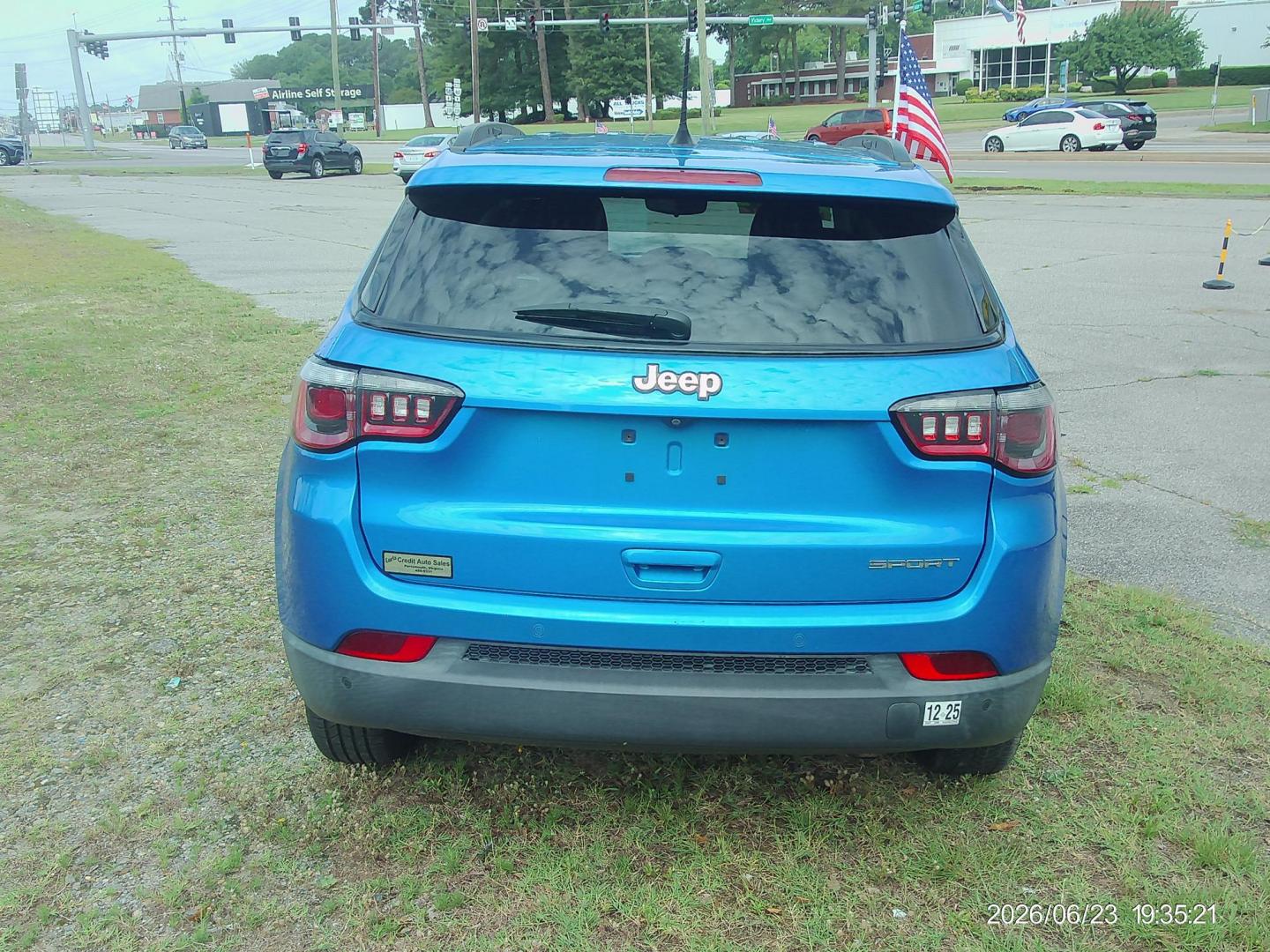2018 Blue Jeep Compass Sport FWD (3C4NJCAB2JT) with an 2.4L L4 DOHC 16V engine, located at 2553 Airline Blvd, Portsmouth, VA, 23701, (757) 488-8331, 36.813889, -76.357597 - ***VEHICLE TERMS*** Down Payment: $1499 Weekly Payment: $120 APR: 23.9% Repayment Terms: 42 Months *** CALL ELIZABETH SMITH - DIRECTOR OF MARKETING @ 757-488-8331 TO SCHEDULE YOUR APPOINTMENT TODAY AND GET PRE-APPROVED RIGHT OVER THE PHONE*** - Photo#6