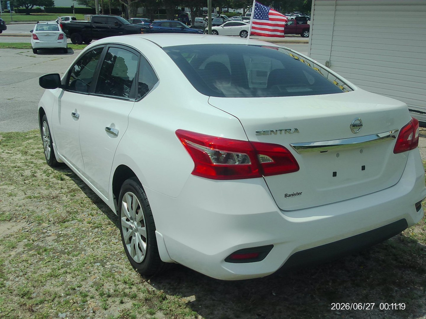 2019 White Nissan Sentra S CVT (3N1AB7AP2KY) with an 1.8L L4 SFI DOHC 16V engine, CVT transmission, located at 2553 Airline Blvd, Portsmouth, VA, 23701, (757) 488-8331, 36.813889, -76.357597 - ***VEHICLE TERMS*** Down Payment: $899 Weekly Payment: $115 APR: 23.9% Repayment Terms: 42 Months *** CALL ELIZABETH SMITH - DIRECTOR OF MARKETING @ 757-488-8331 TO SCHEDULE YOUR APPOINTMENT TODAY AND GET PRE-APPROVED RIGHT OVER THE PHONE***- Photo#7