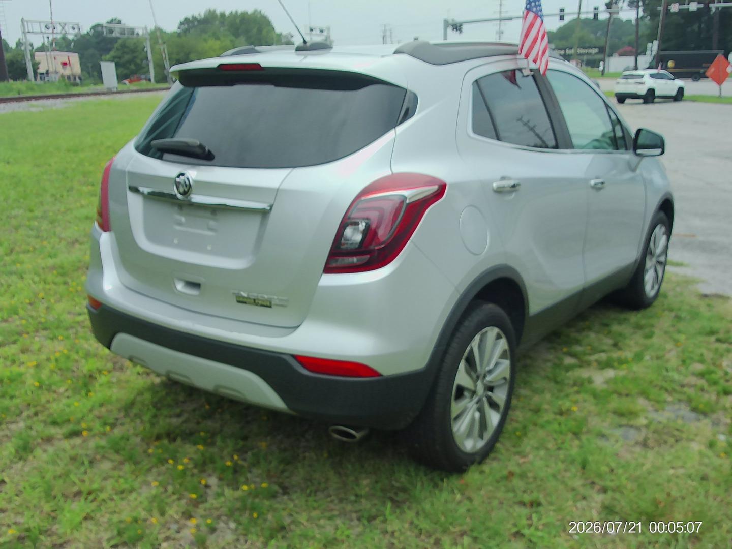 2020 Silver Buick Encore Preferred AWD (KL4CJESB8LB) with an 1.4L L4 DOHC 16V TURBO engine, 6A transmission, located at 2553 Airline Blvd, Portsmouth, VA, 23701, (757) 488-8331, 36.813889, -76.357597 - ***VEHICLE TERMS*** Down Payment: $1499 Weekly Payment: $125 APR: 23.9% Repayment Terms: 42 Months *** CALL ELIZABETH SMITH - DIRECTOR OF MARKETING @ 757-488-8331 TO SCHEDULE YOUR APPOINTMENT TODAY AND GET PRE-APPROVED RIGHT OVER THE PHONE***- Photo#5