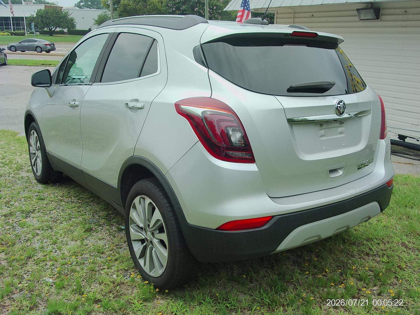 2020 Silver Buick Encore Preferred AWD (KL4CJESB8LB) with an 1.4L L4 DOHC 16V TURBO engine, 6A transmission, located at 2553 Airline Blvd, Portsmouth, VA, 23701, (757) 488-8331, 36.813889, -76.357597 - ***VEHICLE TERMS*** Down Payment: $1499 Weekly Payment: $125 APR: 23.9% Repayment Terms: 42 Months *** CALL ELIZABETH SMITH - DIRECTOR OF MARKETING @ 757-488-8331 TO SCHEDULE YOUR APPOINTMENT TODAY AND GET PRE-APPROVED RIGHT OVER THE PHONE***- Photo#7