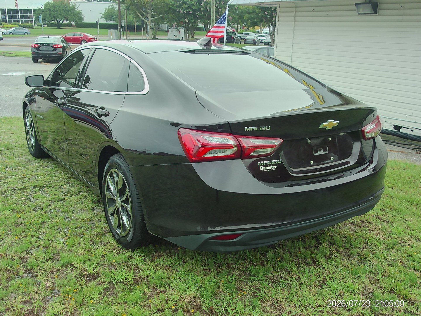 2020 Purple Chevrolet Malibu LT (1G1ZD5ST7LF) with an 1.5L L4 DOHC 16V engine, 6A transmission, located at 2553 Airline Blvd, Portsmouth, VA, 23701, (757) 488-8331, 36.813889, -76.357597 - ***VEHICLE TERMS*** Down Payment: $1499 Weekly Payment: $125 APR: 23.9% Repayment Terms: 42 Months *** CALL ELIZABETH SMITH - DIRECTOR OF MARKETING @ 757-488-8331 TO SCHEDULE YOUR APPOINTMENT TODAY AND GET PRE-APPROVED RIGHT OVER THE PHONE***- Photo#7