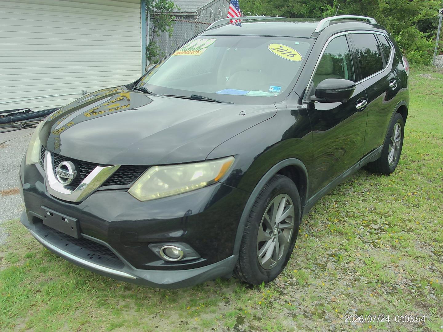 2016 Black Nissan Rogue S 2WD (5N1AT2MT9GC) with an 2.5L L4 DOHC 16V engine, CVT transmission, located at 2553 Airline Blvd, Portsmouth, VA, 23701, (757) 488-8331, 36.813889, -76.357597 - ***VEHICLE TERMS*** Down Payment: $999 Weekly Payment: $115 APR: 23.9% Repayment Terms: 42 Months *** CALL ELIZABETH SMITH - DIRECTOR OF MARKETING @ 757-488-8331 TO SCHEDULE YOUR APPOINTMENT TODAY AND GET PRE-APPROVED RIGHT OVER THE PHONE***- Photo#1