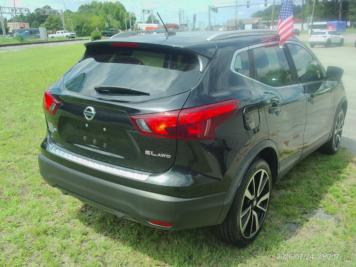 2017 Black Nissan Rogue Sport SL AWD (JN1BJ1CR5HW) with an 2.0L L4 DOHC 16V engine, CVT transmission, located at 2553 Airline Blvd, Portsmouth, VA, 23701, (757) 488-8331, 36.813889, -76.357597 - ***VEHICLE TERMS*** Down Payment: $1499 Weekly Payment: $125 APR: 23.9% Repayment Terms: 42 Months *** CALL ELIZABETH SMITH - DIRECTOR OF MARKETING @ 757-488-8331 TO SCHEDULE YOUR APPOINTMENT TODAY AND GET PRE-APPROVED RIGHT OVER THE PHONE***- Photo#5