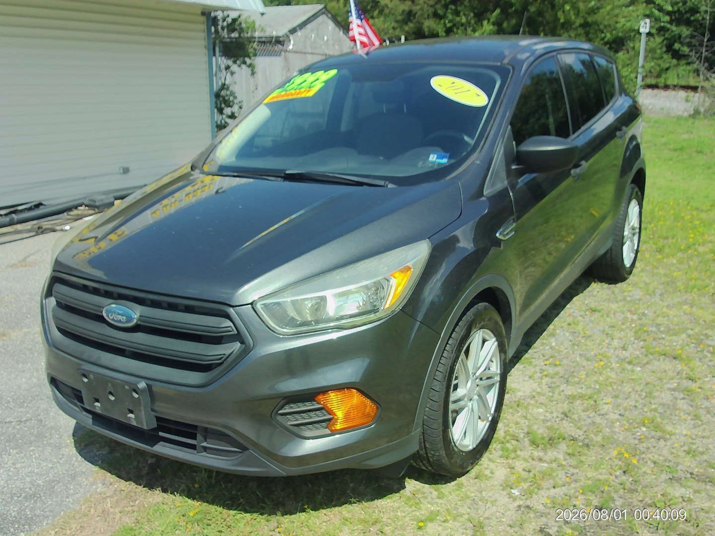 2017 Gray Ford Escape S FWD (1FMCU0F74HU) with an 2.5L L4 DOHC 16V engine, 6A transmission, located at 2553 Airline Blvd, Portsmouth, VA, 23701, (757) 488-8331, 36.813889, -76.357597 - ***VEHICLE TERMS*** Down Payment: $999 Weekly Payment: $120 APR: 23.9% Repayment Terms: 42 Months *** CALL ELIZABETH SMITH - DIRECTOR OF MARKETING @ 757-488-8331 TO SCHEDULE YOUR APPOINTMENT TODAY AND GET PRE-APPROVED RIGHT OVER THE PHONE***- Photo#1