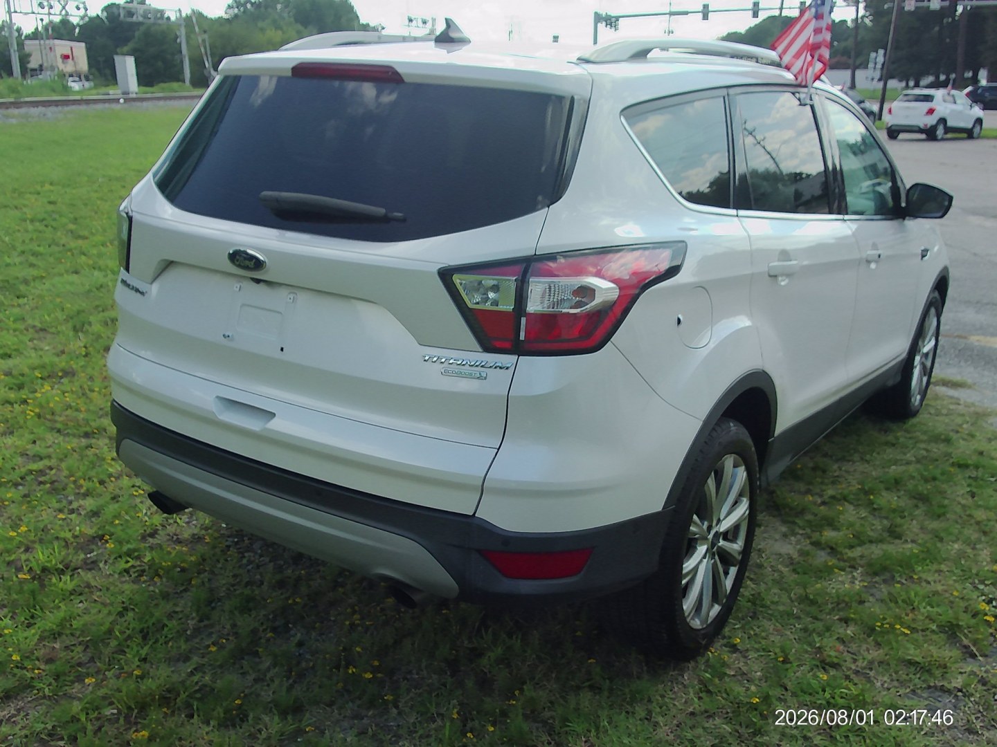 2018 White Ford Escape Titanium FWD (1FMCU0J90JU) with an 2.0L L4 DOHC 16V engine, 6A transmission, located at 2553 Airline Blvd, Portsmouth, VA, 23701, (757) 488-8331, 36.813889, -76.357597 - ***VEHICLE TERMS*** Down Payment: $1499 Weekly Payment: $125 APR: 23.9% Repayment Terms: 42 Months *** CALL ELIZABETH SMITH - DIRECTOR OF MARKETING @ 757-488-8331 TO SCHEDULE YOUR APPOINTMENT TODAY AND GET PRE-APPROVED RIGHT OVER THE PHONE***- Photo#5