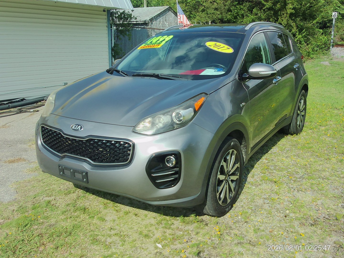 2017 Silver Kia Sportage EX AWD (KNDPNCAC8H7) with an 2.4L V6 DOHC 24V engine, 6A transmission, located at 2553 Airline Blvd, Portsmouth, VA, 23701, (757) 488-8331, 36.813889, -76.357597 - ***VEHICLE TERMS*** Down Payment: $1499 Weekly Payment: $125 APR: 23.9% Repayment Terms: 42 Months *** CALL ELIZABETH SMITH - DIRECTOR OF MARKETING @ 757-488-8331 TO SCHEDULE YOUR APPOINTMENT TODAY AND GET PRE-APPROVED RIGHT OVER THE PHONE***- Photo#1