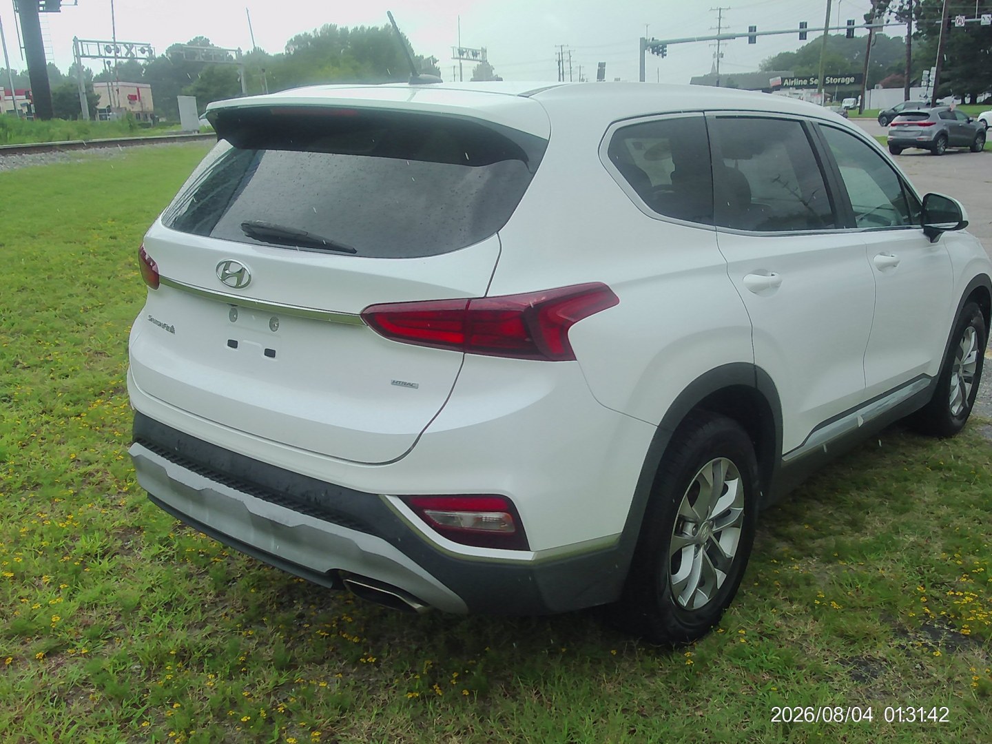 2019 White Hyundai Santa Fe SE 2.4 AWD (5NMS2CAD9KH) with an 2.4L L4 DOHC 16V engine, 8A transmission, located at 2553 Airline Blvd, Portsmouth, VA, 23701, (757) 488-8331, 36.813889, -76.357597 - ***VEHICLE TERMS*** Down Payment: $1499 Weekly Payment: $125 APR: 23.9% Repayment Terms: 42 Months *** CALL ELIZABETH SMITH - DIRECTOR OF MARKETING @ 757-488-8331 TO SCHEDULE YOUR APPOINTMENT TODAY AND GET PRE-APPROVED RIGHT OVER THE PHONE***- Photo#5