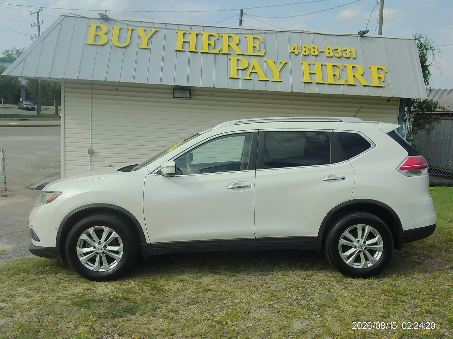 2015 Nissan Rogue S 2WD (KNMAT2MT2FP) with an 2.5L L4 DOHC 16V engine, CVT transmission, located at 2553 Airline Blvd, Portsmouth, VA, 23701, (757) 488-8331, 36.813889, -76.357597 - ***VEHICLE TERMS*** Down Payment: $899 Weekly Payment: $115 APR: 23.9% Repayment Terms: 42 Months *** CALL ELIZABETH SMITH - DIRECTOR OF MARKETING @ 757-488-8331 TO SCHEDULE YOUR APPOINTMENT TODAY AND GET PRE-APPROVED RIGHT OVER THE PHONE***- Photo#0