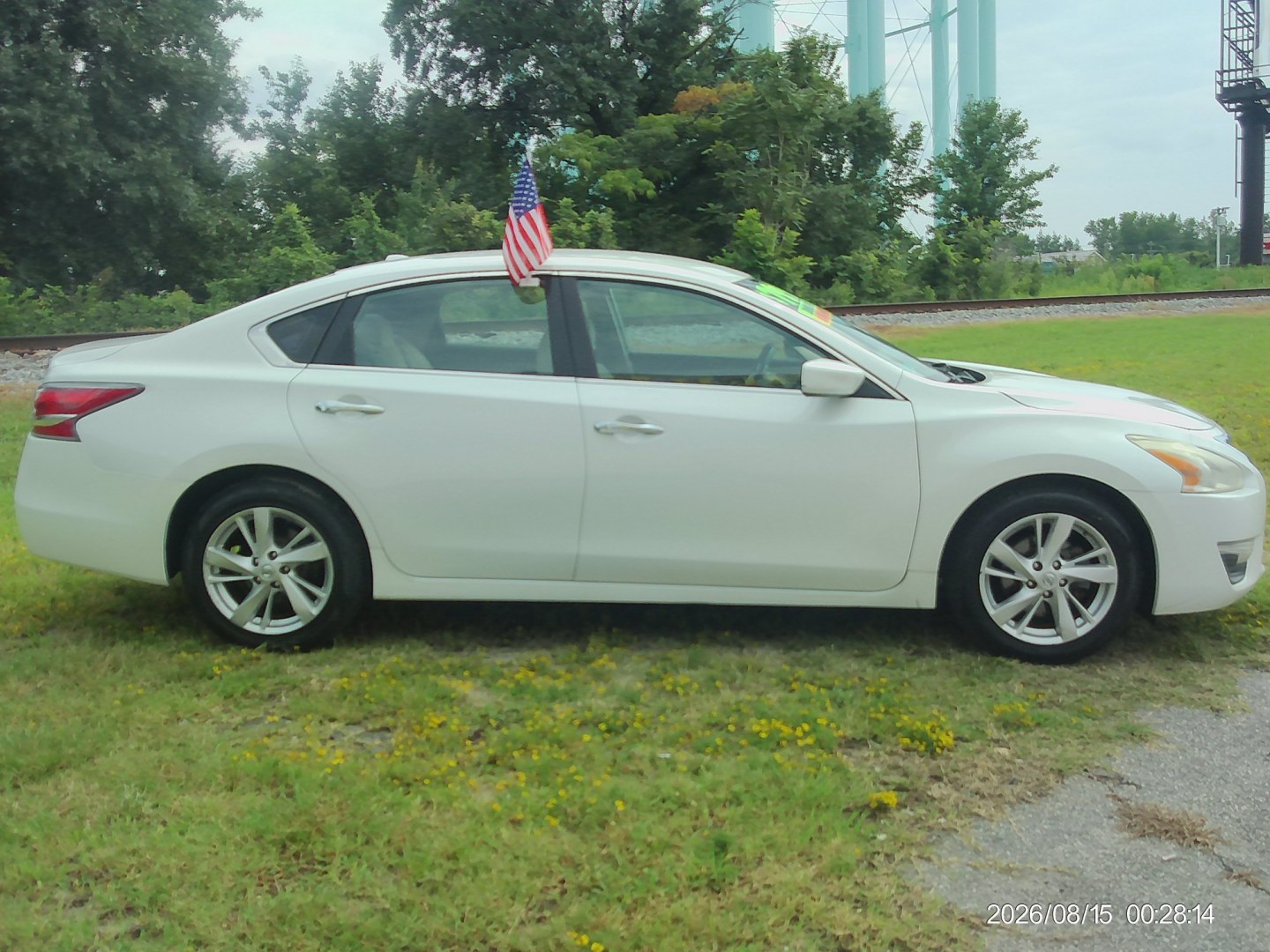 2014 Nissan Altima 2.5 SL (1N4AL3AP6EC) with an 2.5L L4 DOHC 16V engine, Continuously Variable Transmission transmission, located at 2553 Airline Blvd, Portsmouth, VA, 23701, (757) 488-8331, 36.813889, -76.357597- Photo#4
