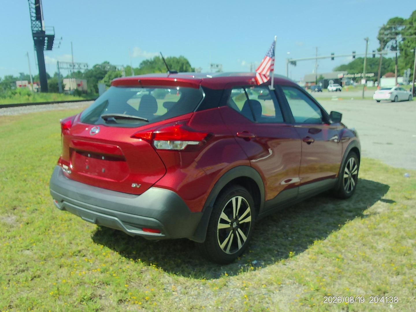 2018 Red Nissan Kicks SV (3N1CP5CU6JL) with an 1.6L L4 engine, CVT transmission, located at 2553 Airline Blvd, Portsmouth, VA, 23701, (757) 488-8331, 36.813889, -76.357597- Photo#5