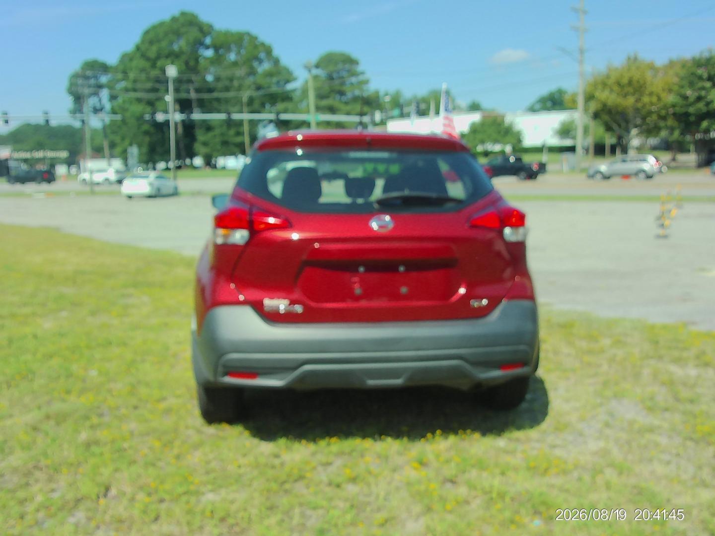 2018 Red Nissan Kicks SV (3N1CP5CU6JL) with an 1.6L L4 engine, CVT transmission, located at 2553 Airline Blvd, Portsmouth, VA, 23701, (757) 488-8331, 36.813889, -76.357597- Photo#6