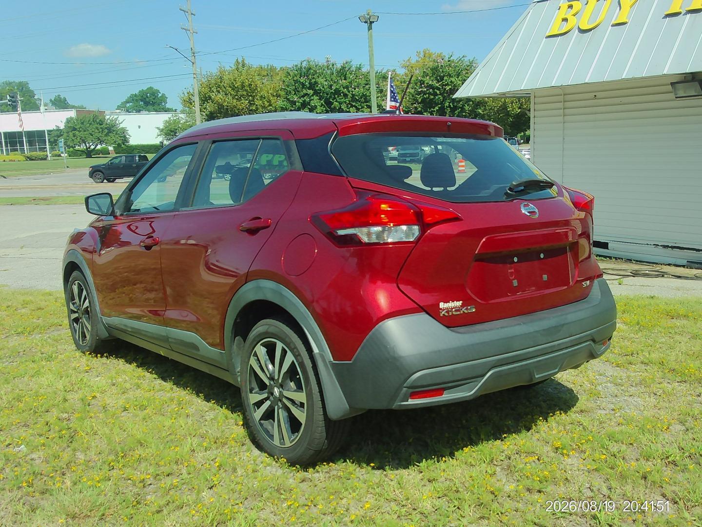 2018 Red Nissan Kicks SV (3N1CP5CU6JL) with an 1.6L L4 engine, CVT transmission, located at 2553 Airline Blvd, Portsmouth, VA, 23701, (757) 488-8331, 36.813889, -76.357597- Photo#7