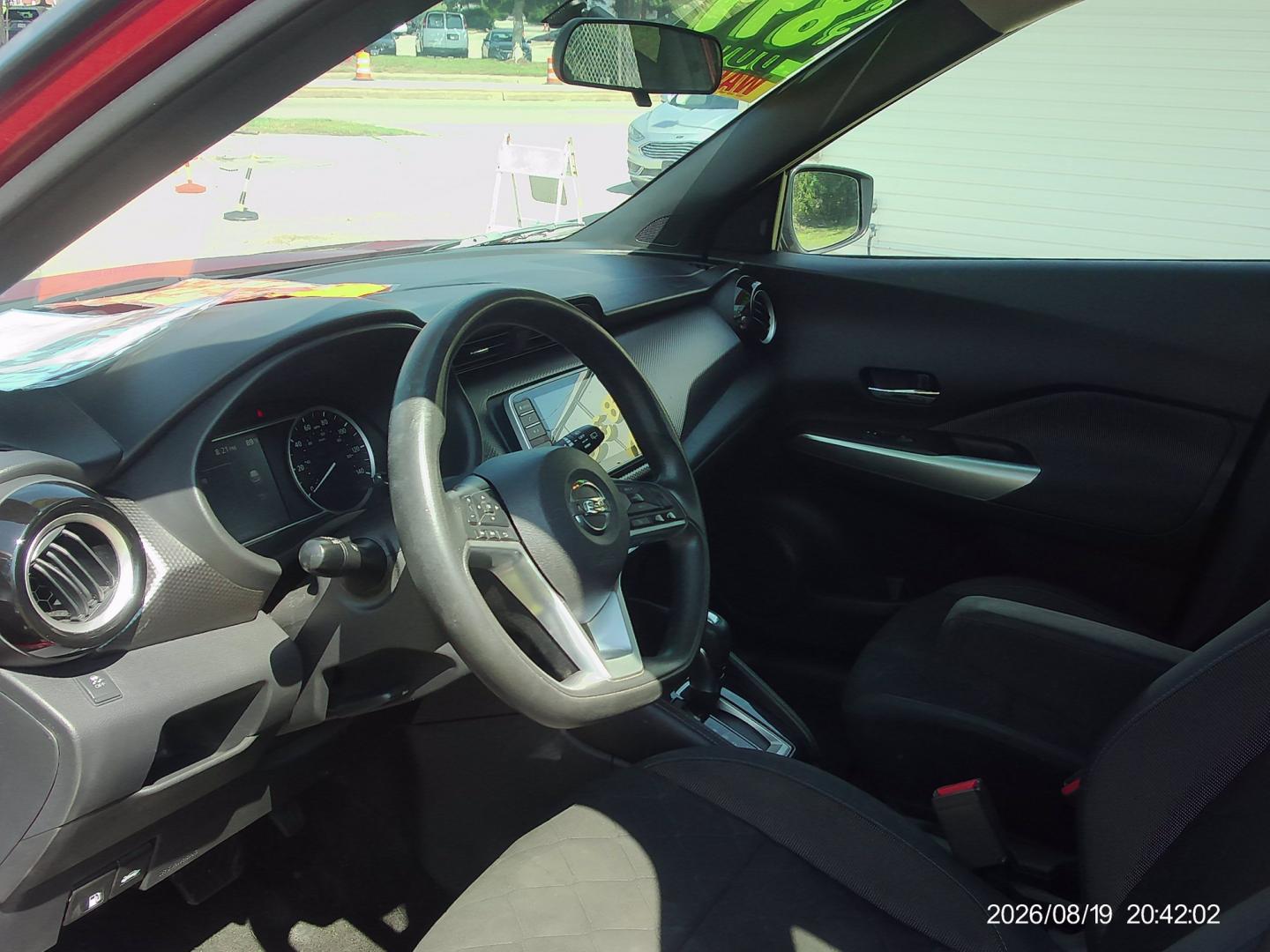 2018 Red Nissan Kicks SV (3N1CP5CU6JL) with an 1.6L L4 engine, CVT transmission, located at 2553 Airline Blvd, Portsmouth, VA, 23701, (757) 488-8331, 36.813889, -76.357597- Photo#9