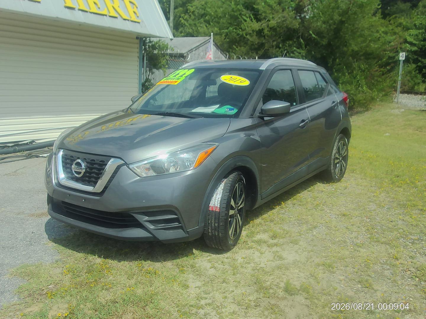 2019 Gray Nissan Kicks S (3N1CP5CU9KL) with an 1.6L L4 engine, CVT transmission, located at 2553 Airline Blvd, Portsmouth, VA, 23701, (757) 488-8331, 36.813889, -76.357597 - ***VEHICLE TERMS*** Down Payment: $799 Weekly Payment: $105 APR: 23.9% Repayment Terms: 42 Months *** CALL ELIZABETH SMITH - DIRECTOR OF MARKETING @ 757-488-8331 TO SCHEDULE YOUR APPOINTMENT TODAY AND GET PRE-APPROVED RIGHT OVER THE PHONE***- Photo#1