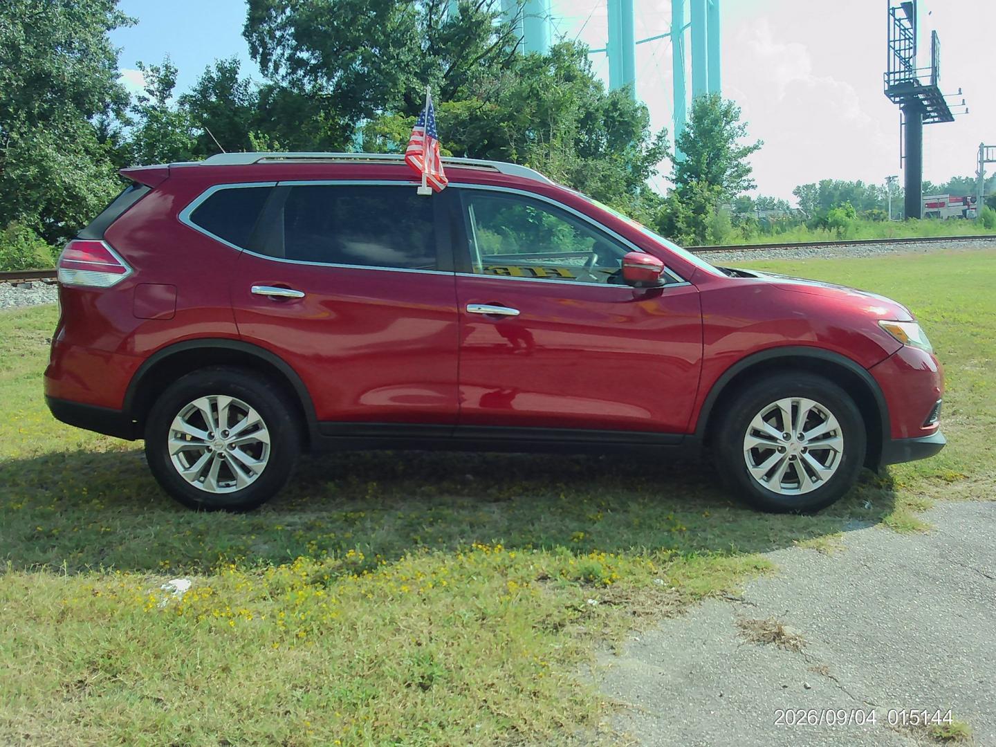 2016 Red Nissan Rogue S AWD (5N1AT2MV7GC) with an 2.5L L4 DOHC 16V engine, CVT transmission, located at 2553 Airline Blvd, Portsmouth, VA, 23701, (757) 488-8331, 36.813889, -76.357597 - ***VEHICLE TERMS*** Down Payment: $999 Weekly Payment: $115 APR: 23.9% Repayment Terms: 42 Months *** CALL ELIZABETH SMITH - DIRECTOR OF MARKETING @ 757-488-8331 TO SCHEDULE YOUR APPOINTMENT TODAY AND GET PRE-APPROVED RIGHT OVER THE PHONE***- Photo#4