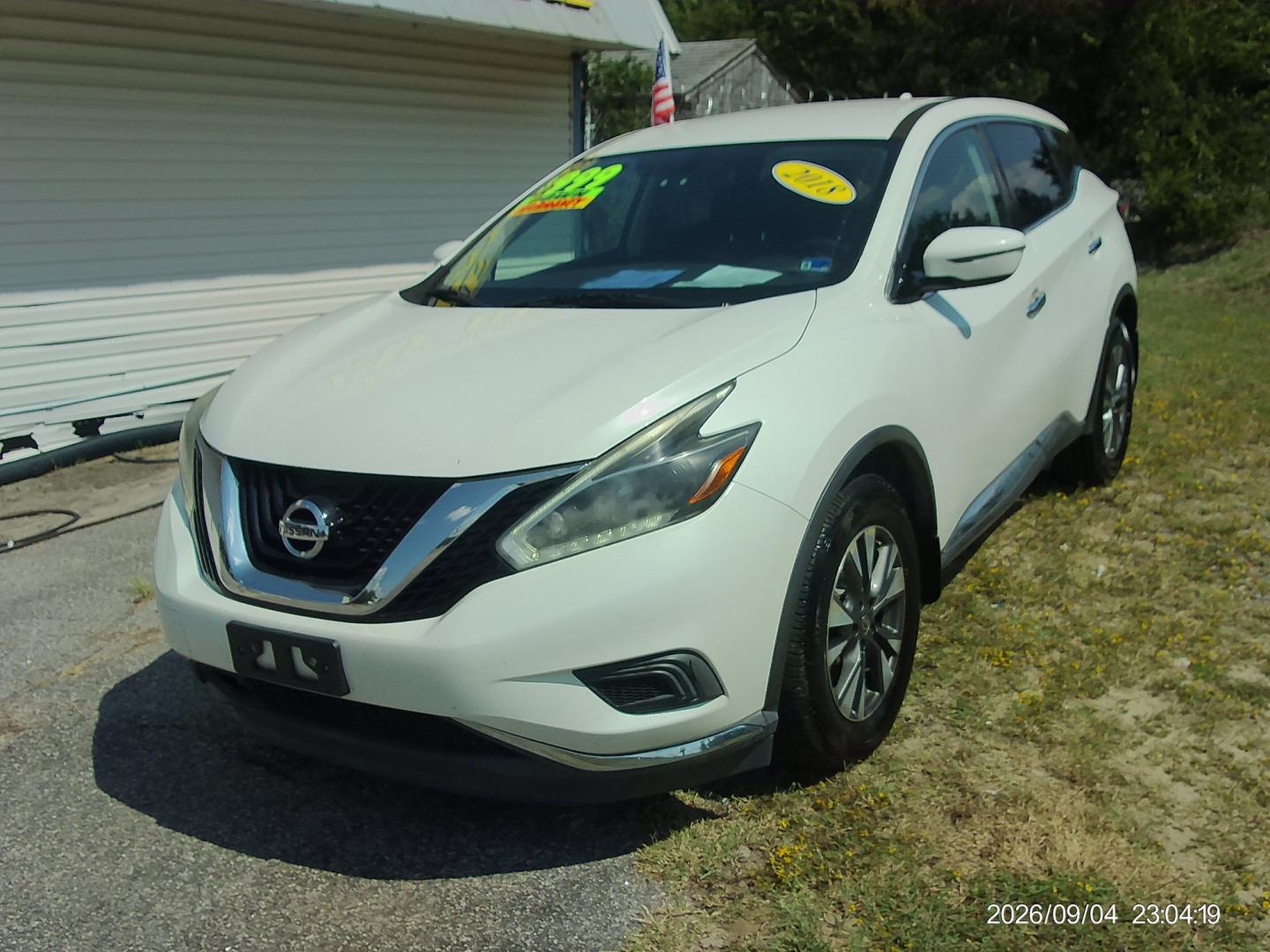 2018 White Nissan Murano Platinum AWD (5N1AZ2MH2JN) with an 3.5L V6 DOHC 24V engine, CVT transmission, located at 2553 Airline Blvd, Portsmouth, VA, 23701, (757) 488-8331, 36.813889, -76.357597 - ***VEHICLE TERMS*** Down Payment: $999 Weekly Payment: $115 APR: 23.9% Repayment Terms: 42 Months *** CALL ELIZABETH SMITH - DIRECTOR OF MARKETING @ 757-488-8331 TO SCHEDULE YOUR APPOINTMENT TODAY AND GET PRE-APPROVED RIGHT OVER THE PHONE***- Photo#1