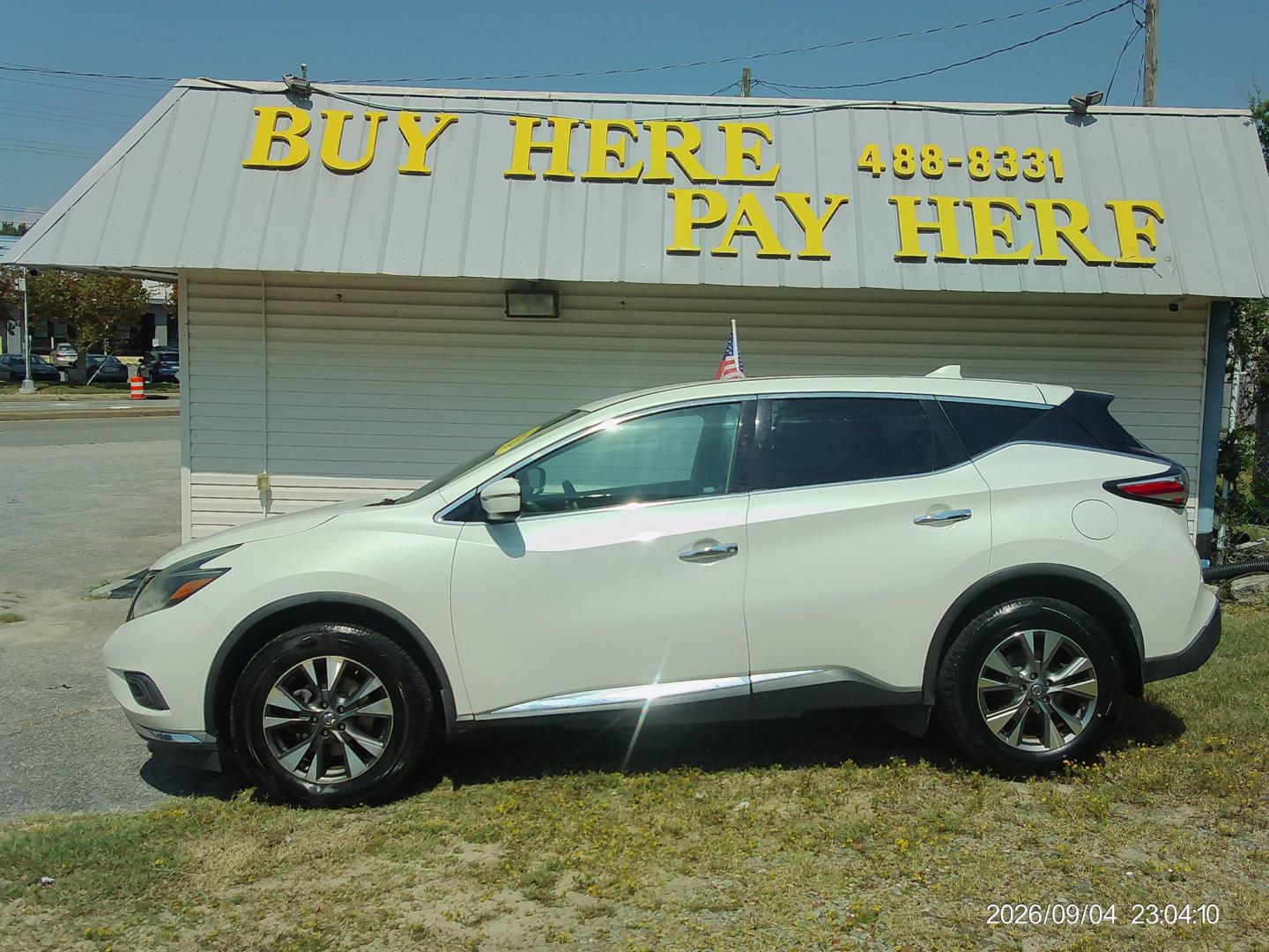 2018 White Nissan Murano Platinum AWD (5N1AZ2MH2JN) with an 3.5L V6 DOHC 24V engine, CVT transmission, located at 2553 Airline Blvd, Portsmouth, VA, 23701, (757) 488-8331, 36.813889, -76.357597 - ***VEHICLE TERMS*** Down Payment: $999 Weekly Payment: $115 APR: 23.9% Repayment Terms: 42 Months *** CALL ELIZABETH SMITH - DIRECTOR OF MARKETING @ 757-488-8331 TO SCHEDULE YOUR APPOINTMENT TODAY AND GET PRE-APPROVED RIGHT OVER THE PHONE***- Photo#0