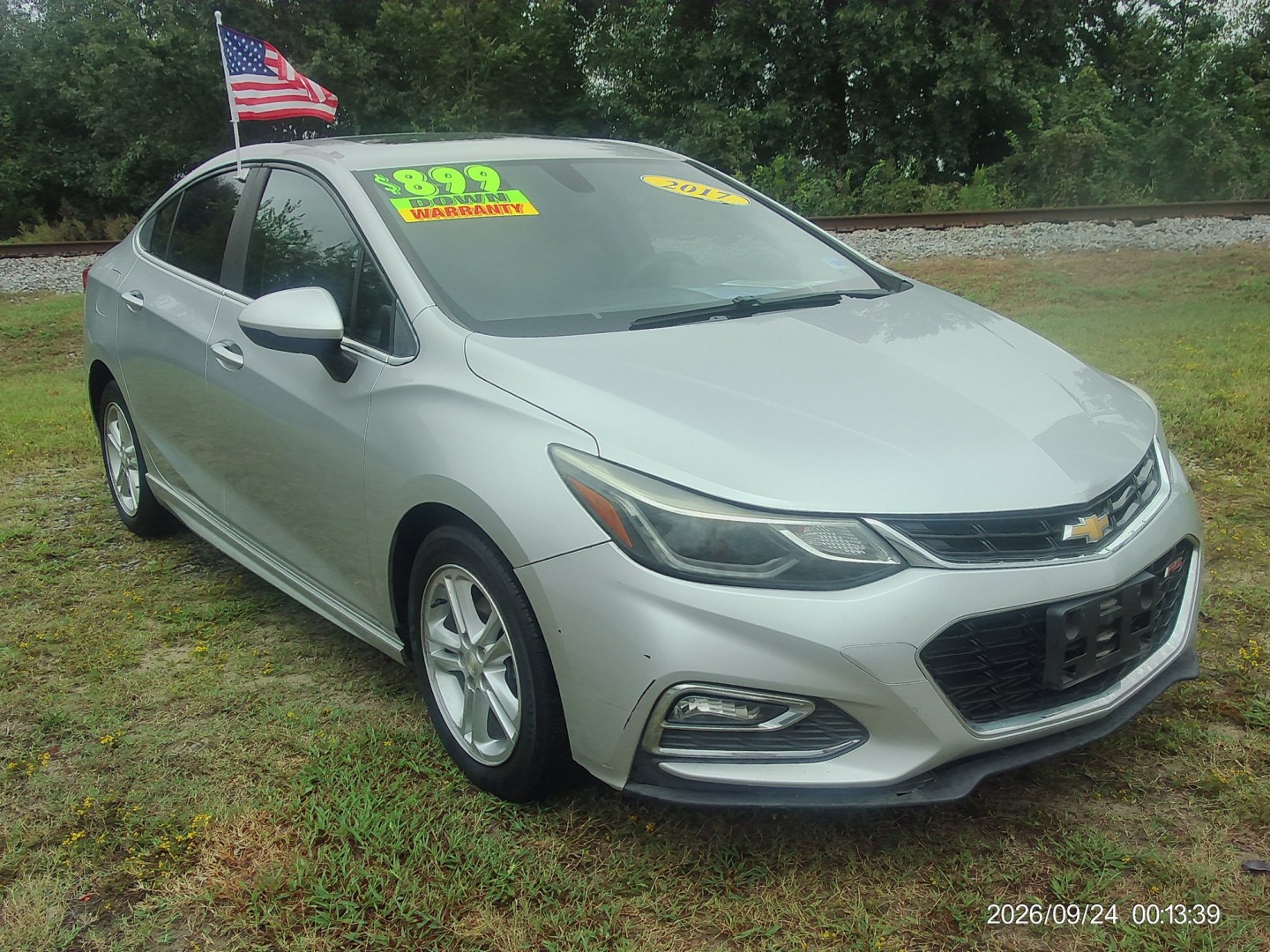 2017 Silver Chevrolet Cruze LT Auto (1G1BE5SMXH7) with an 1.4L L4 DOHC 16V TURBO engine, 6A transmission, located at 2553 Airline Blvd, Portsmouth, VA, 23701, (757) 488-8331, 36.813889, -76.357597 - ***VEHICLE TERMS*** Down Payment: $899 Weekly Payment: $115 APR: 23.9% Repayment Terms: 42 Months *** CALL ELIZABETH SMITH - DIRECTOR OF MARKETING @ 757-488-8331 TO SCHEDULE YOUR APPOINTMENT TODAY AND GET PRE-APPROVED RIGHT OVER THE PHONE***- Photo#3