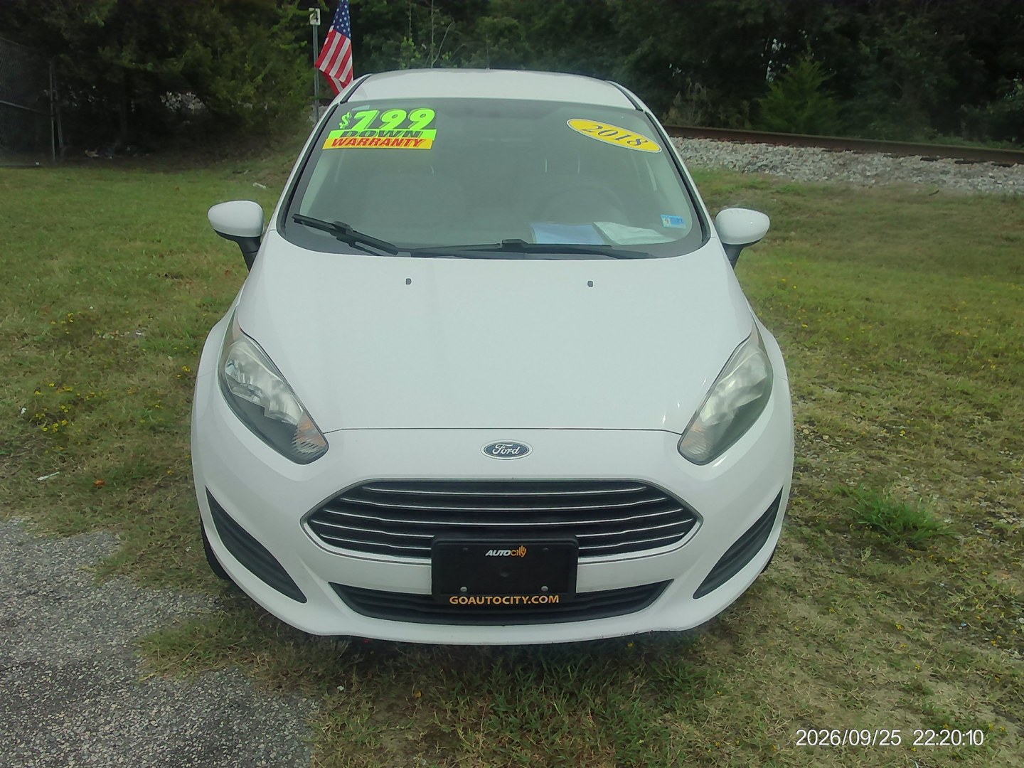 2018 White Ford Fiesta SE Hatchback (3FADP4EJ2JM) with an 1.6L L4 DOHC 16V engine, located at 2553 Airline Blvd, Portsmouth, VA, 23701, (757) 488-8331, 36.813889, -76.357597 - ***VEHICLE TERMS*** Down Payment: $799 Weekly Payment: $115 APR: 23.9% Repayment Terms: 42 Months *** CALL ELIZABETH SMITH - DIRECTOR OF MARKETING @ 757-488-8331 TO SCHEDULE YOUR APPOINTMENT TODAY AND GET PRE-APPROVED RIGHT OVER THE PHONE***- Photo#2