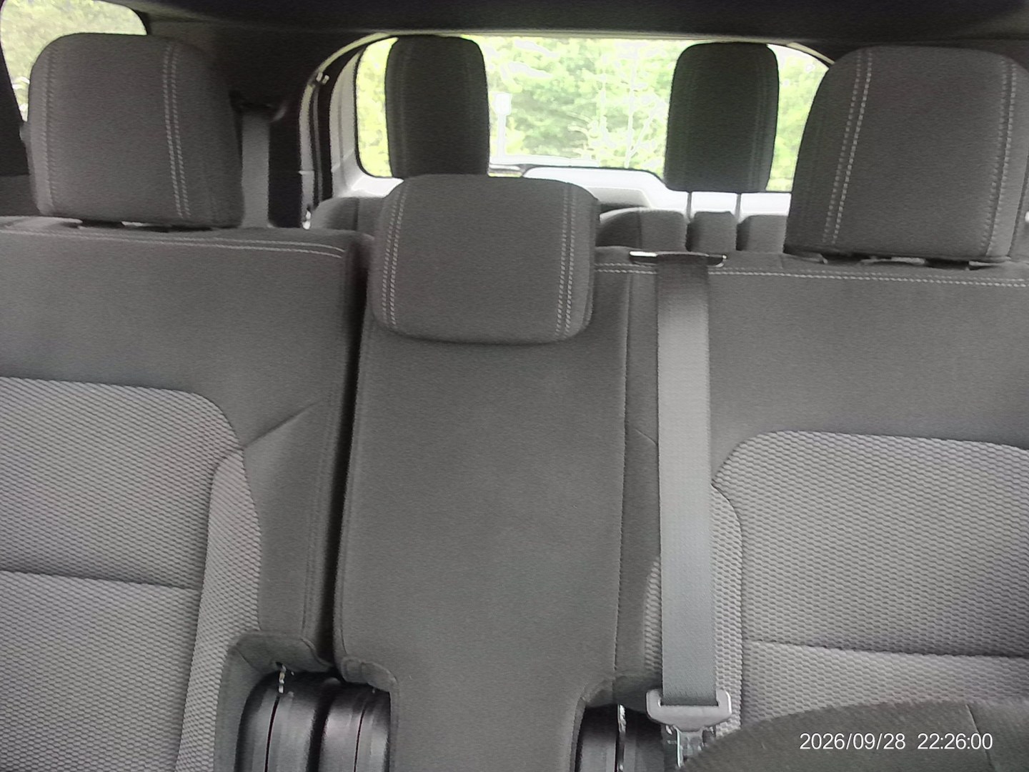 2016 White Ford Explorer XLT 4WD (1FM5K8D80GG) with an 3.5L V6 DOHC 24V engine, 6A transmission, located at 2553 Airline Blvd, Portsmouth, VA, 23701, (757) 488-8331, 36.813889, -76.357597 - ***VEHICLE TERMS*** Down Payment: $1999 Weekly Payment: $130 APR: 23.9% Repayment Terms: 42 Months *** CALL ELIZABETH SMITH - DIRECTOR OF MARKETING @ 757-488-8331 TO SCHEDULE YOUR APPOINTMENT TODAY AND GET PRE-APPROVED RIGHT OVER THE PHONE***- Photo#10