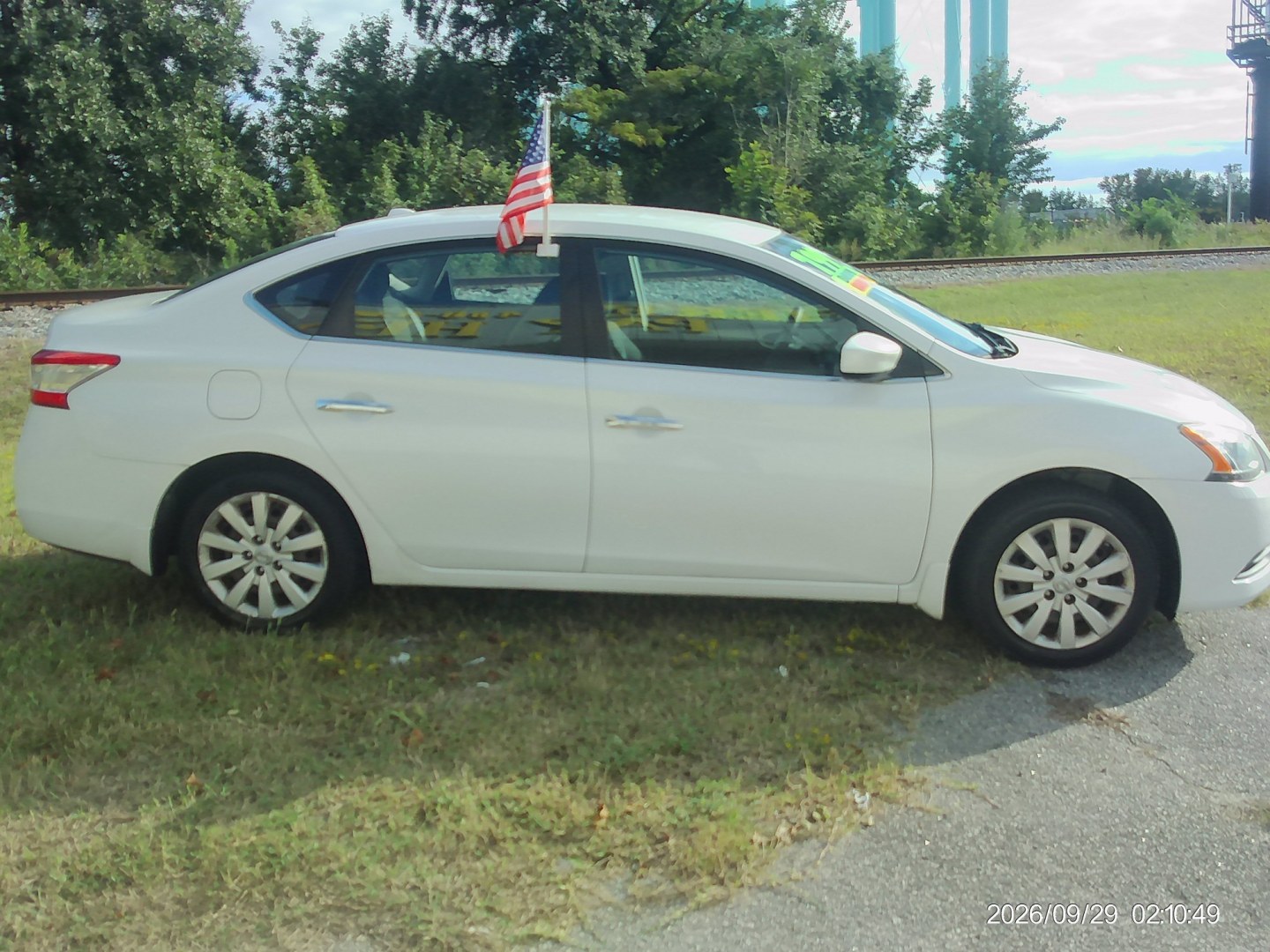 2015 White Nissan Sentra S 6MT (3N1AB7AP9FY) with an 1.8L L4 SFI DOHC 16V engine, 6M transmission, located at 2553 Airline Blvd, Portsmouth, VA, 23701, (757) 488-8331, 36.813889, -76.357597 - ***VEHICLE TERMS*** Down Payment: $799 Weekly Payment: $110 APR: 23.9% Repayment Terms: 42 Months *** CALL ELIZABETH SMITH - DIRECTOR OF MARKETING @ 757-488-8331 TO SCHEDULE YOUR APPOINTMENT TODAY AND GET PRE-APPROVED RIGHT OVER THE PHONE***- Photo#4