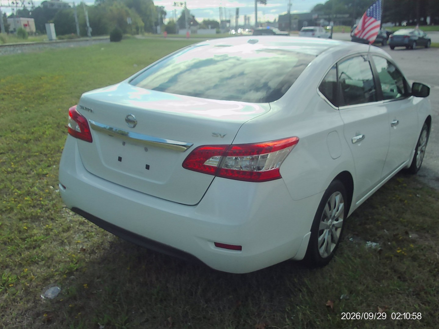 2015 White Nissan Sentra S 6MT (3N1AB7AP9FY) with an 1.8L L4 SFI DOHC 16V engine, 6M transmission, located at 2553 Airline Blvd, Portsmouth, VA, 23701, (757) 488-8331, 36.813889, -76.357597 - ***VEHICLE TERMS*** Down Payment: $799 Weekly Payment: $110 APR: 23.9% Repayment Terms: 42 Months *** CALL ELIZABETH SMITH - DIRECTOR OF MARKETING @ 757-488-8331 TO SCHEDULE YOUR APPOINTMENT TODAY AND GET PRE-APPROVED RIGHT OVER THE PHONE***- Photo#5
