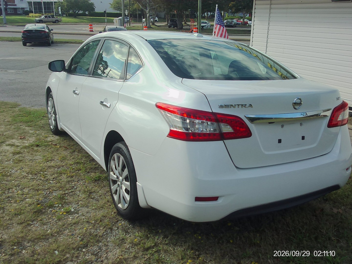 2015 White Nissan Sentra S 6MT (3N1AB7AP9FY) with an 1.8L L4 SFI DOHC 16V engine, 6M transmission, located at 2553 Airline Blvd, Portsmouth, VA, 23701, (757) 488-8331, 36.813889, -76.357597 - ***VEHICLE TERMS*** Down Payment: $799 Weekly Payment: $110 APR: 23.9% Repayment Terms: 42 Months *** CALL ELIZABETH SMITH - DIRECTOR OF MARKETING @ 757-488-8331 TO SCHEDULE YOUR APPOINTMENT TODAY AND GET PRE-APPROVED RIGHT OVER THE PHONE***- Photo#7