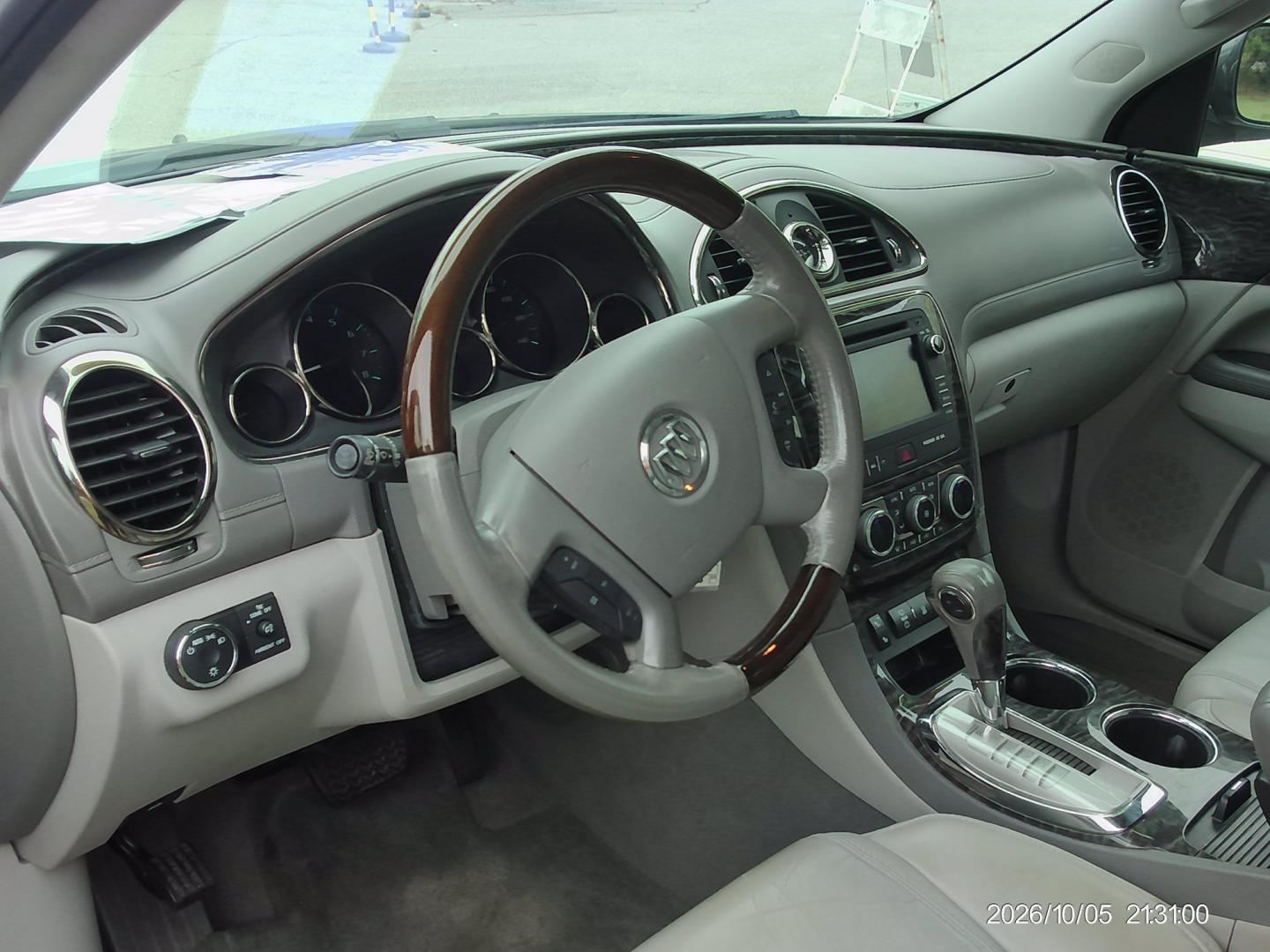 2014 Gray Buick Enclave Leather AWD (5GAKVBKD6EJ) with an 3.6L V6 DOHC 24V engine, 6-Speed Automatic Overdrive transmission, located at 2553 Airline Blvd, Portsmouth, VA, 23701, (757) 488-8331, 36.813889, -76.357597 - ***VEHICLE TERMS*** Down Payment: $999 Weekly Payment: $115 APR: 23.9% Repayment Terms: 42 Months *** CALL ELIZABETH SMITH - DIRECTOR OF MARKETING @ 757-488-8331 TO SCHEDULE YOUR APPOINTMENT TODAY AND GET PRE-APPROVED RIGHT OVER THE PHONE***- Photo#9