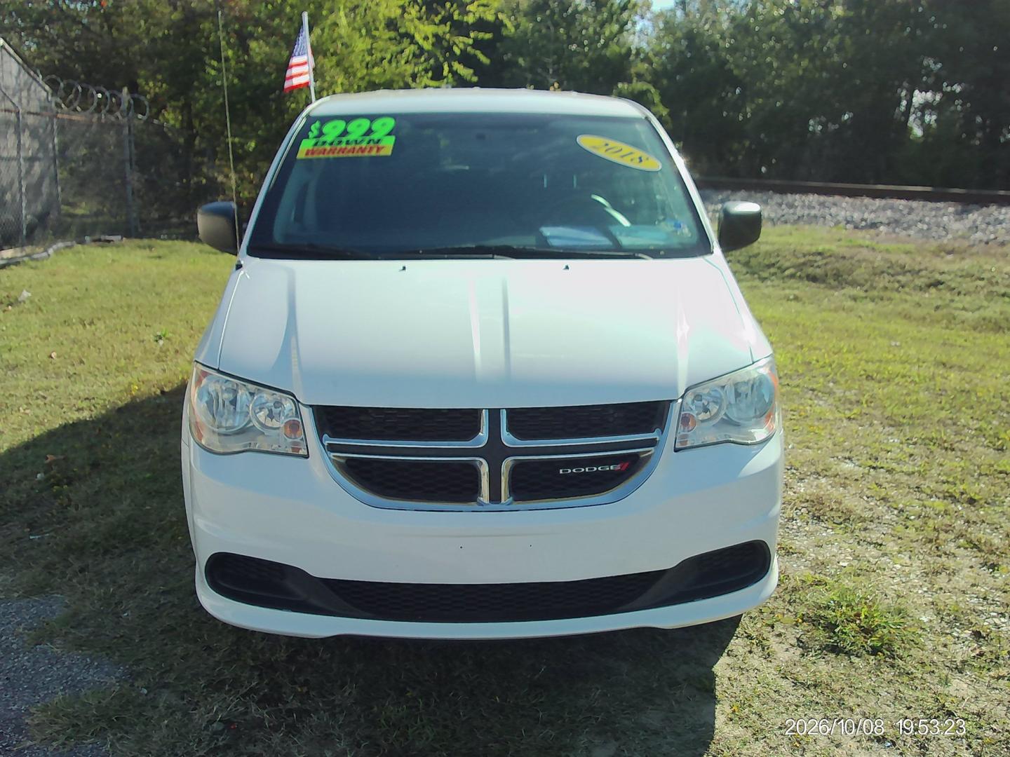 2018 White Dodge Grand Caravan SE (2C4RDGBG6JR) with an 3.6L V6 DOHC 24V engine, 6A transmission, located at 2553 Airline Blvd, Portsmouth, VA, 23701, (757) 488-8331, 36.813889, -76.357597 - ***VEHICLE TERMS*** Down Payment: $999 Weekly Payment: $120 APR: 23.9% Repayment Terms: 42 Months *** CALL ELIZABETH SMITH - DIRECTOR OF MARKETING @ 757-488-8331 TO SCHEDULE YOUR APPOINTMENT TODAY AND GET PRE-APPROVED RIGHT OVER THE PHONE***- Photo#2