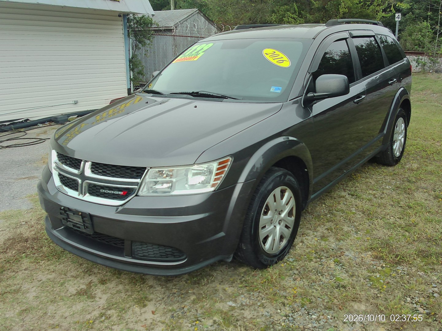 2016 Gray Dodge Journey SE (3C4PDCAB6GT) with an 2.4L L4 DOHC 16V engine, 4A transmission, located at 2553 Airline Blvd, Portsmouth, VA, 23701, (757) 488-8331, 36.813889, -76.357597 - ***VEHICLE TERMS*** Down Payment: $799 Weekly Payment: $115 APR: 23.9% Repayment Terms: 42 Months *** CALL ELIZABETH SMITH - DIRECTOR OF MARKETING @ 757-488-8331 TO SCHEDULE YOUR APPOINTMENT TODAY AND GET PRE-APPROVED RIGHT OVER THE PHONE***- Photo#1