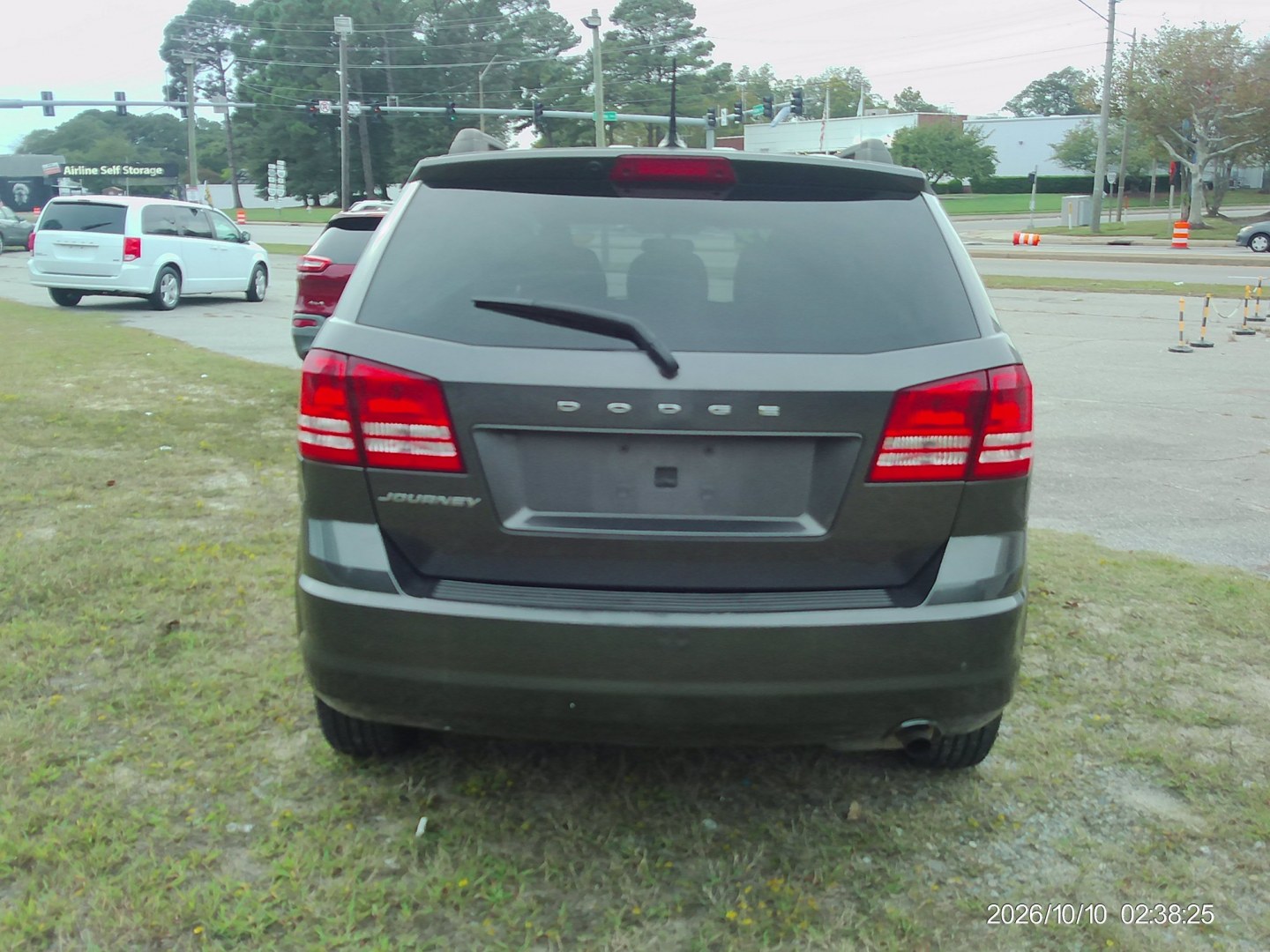 2016 Gray Dodge Journey SE (3C4PDCAB6GT) with an 2.4L L4 DOHC 16V engine, 4A transmission, located at 2553 Airline Blvd, Portsmouth, VA, 23701, (757) 488-8331, 36.813889, -76.357597 - ***VEHICLE TERMS*** Down Payment: $799 Weekly Payment: $115 APR: 23.9% Repayment Terms: 42 Months *** CALL ELIZABETH SMITH - DIRECTOR OF MARKETING @ 757-488-8331 TO SCHEDULE YOUR APPOINTMENT TODAY AND GET PRE-APPROVED RIGHT OVER THE PHONE***- Photo#6