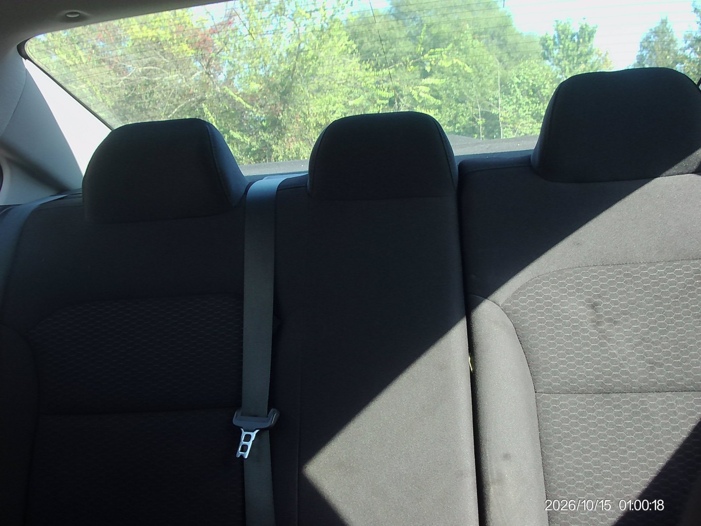2020 Silver Hyundai Elantra Limited (5NPD84LF6LH) with an 2.0L L4 DOHC 16V engine, 6A transmission, located at 2553 Airline Blvd, Portsmouth, VA, 23701, (757) 488-8331, 36.813889, -76.357597 - ***VEHICLE TERMS*** Down Payment: $899 Weekly Payment: $125 APR: 23.9% Repayment Terms: 42 Months *** CALL ELIZABETH SMITH - DIRECTOR OF MARKETING @ 757-488-8331 TO SCHEDULE YOUR APPOINTMENT TODAY AND GET PRE-APPROVED RIGHT OVER THE PHONE***- Photo#10
