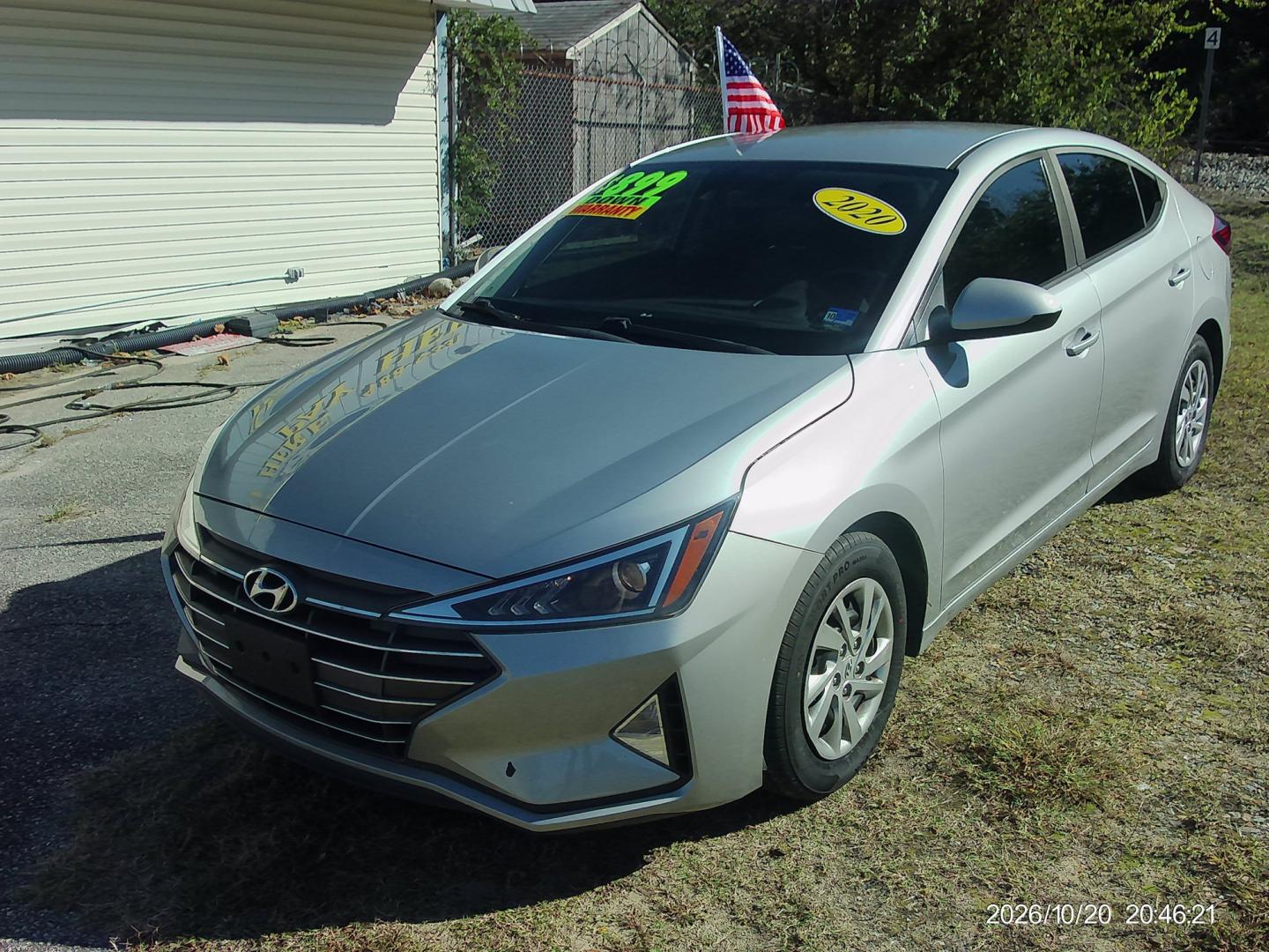2020 Silver Hyundai Elantra SE 6M (KMHD74LF6LU) with an 2.0L L4 DOHC 16V engine, 6M transmission, located at 2553 Airline Blvd, Portsmouth, VA, 23701, (757) 488-8331, 36.813889, -76.357597 - ***VEHICLE TERMS*** Down Payment: $899 Weekly Payment: $115 APR: 23.9% Repayment Terms: 42 Months *** CALL ELIZABETH SMITH - DIRECTOR OF MARKETING @ 757-488-8331 TO SCHEDULE YOUR APPOINTMENT TODAY AND GET PRE-APPROVED RIGHT OVER THE PHONE***- Photo#1