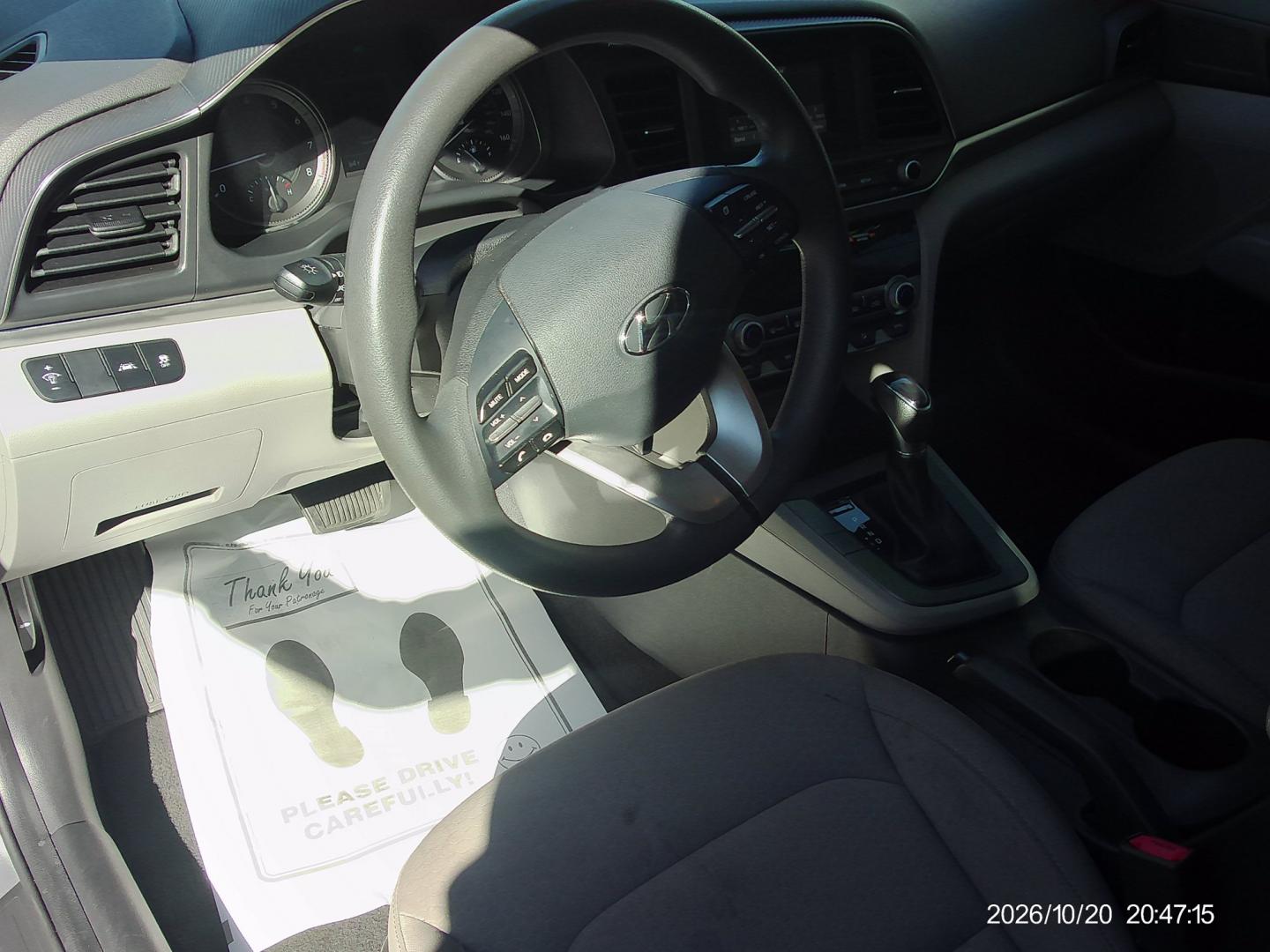 2020 Silver Hyundai Elantra SE 6M (KMHD74LF6LU) with an 2.0L L4 DOHC 16V engine, 6M transmission, located at 2553 Airline Blvd, Portsmouth, VA, 23701, (757) 488-8331, 36.813889, -76.357597 - ***VEHICLE TERMS*** Down Payment: $899 Weekly Payment: $115 APR: 23.9% Repayment Terms: 42 Months *** CALL ELIZABETH SMITH - DIRECTOR OF MARKETING @ 757-488-8331 TO SCHEDULE YOUR APPOINTMENT TODAY AND GET PRE-APPROVED RIGHT OVER THE PHONE***- Photo#9