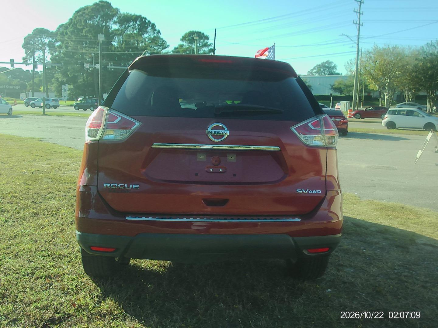 2016 Red Nissan Rogue SV AWD (KNMAT2MV6GP) with an 2.5L L4 DOHC 16V engine, CVT transmission, located at 2553 Airline Blvd, Portsmouth, VA, 23701, (757) 488-8331, 36.813889, -76.357597 - ***VEHICLE TERMS*** Down Payment: $899 Weekly Payment: $115 APR: 23.9% Repayment Terms: 42 Months *** CALL ELIZABETH SMITH - DIRECTOR OF MARKETING @ 757-488-8331 TO SCHEDULE YOUR APPOINTMENT TODAY AND GET PRE-APPROVED RIGHT OVER THE PHONE***- Photo#6