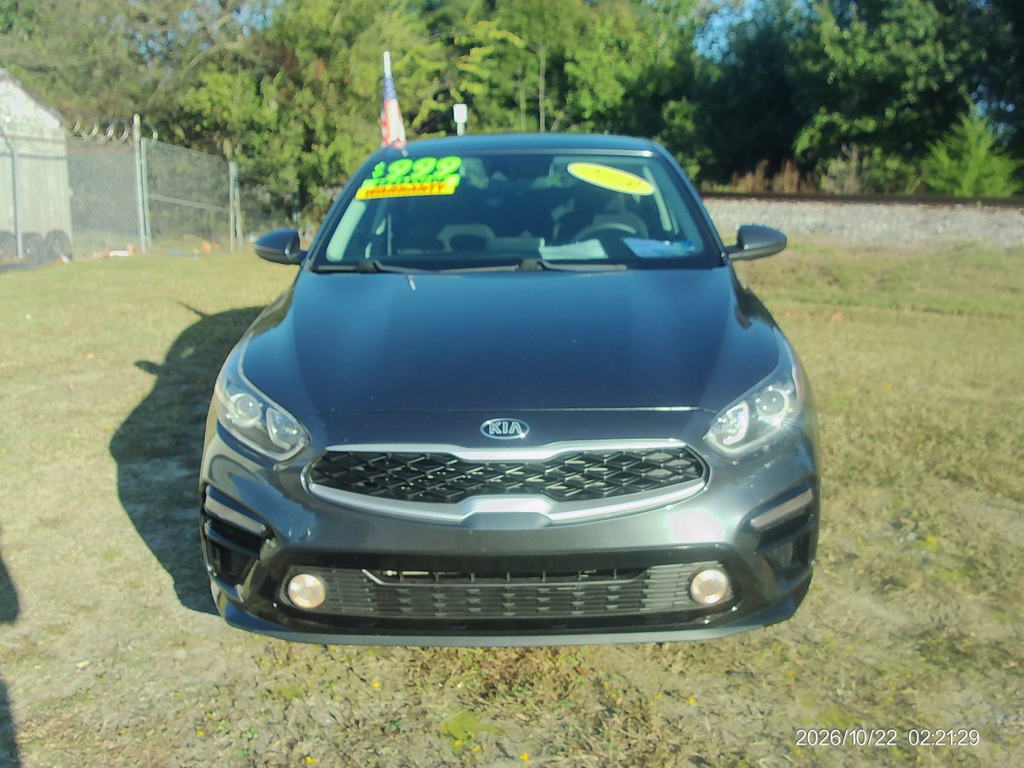 2019 Gray Kia Forte LX 6A (3KPF24AD4KE) with an 2.0L L4 DOHC 16V engine, 6A transmission, located at 2553 Airline Blvd, Portsmouth, VA, 23701, (757) 488-8331, 36.813889, -76.357597 - ***VEHICLE TERMS*** Down Payment: $999 Weekly Payment: $120 APR: 23.9% Repayment Terms: 42 Months *** CALL ELIZABETH SMITH - DIRECTOR OF MARKETING @ 757-488-8331 TO SCHEDULE YOUR APPOINTMENT TODAY AND GET PRE-APPROVED RIGHT OVER THE PHONE***- Photo#2