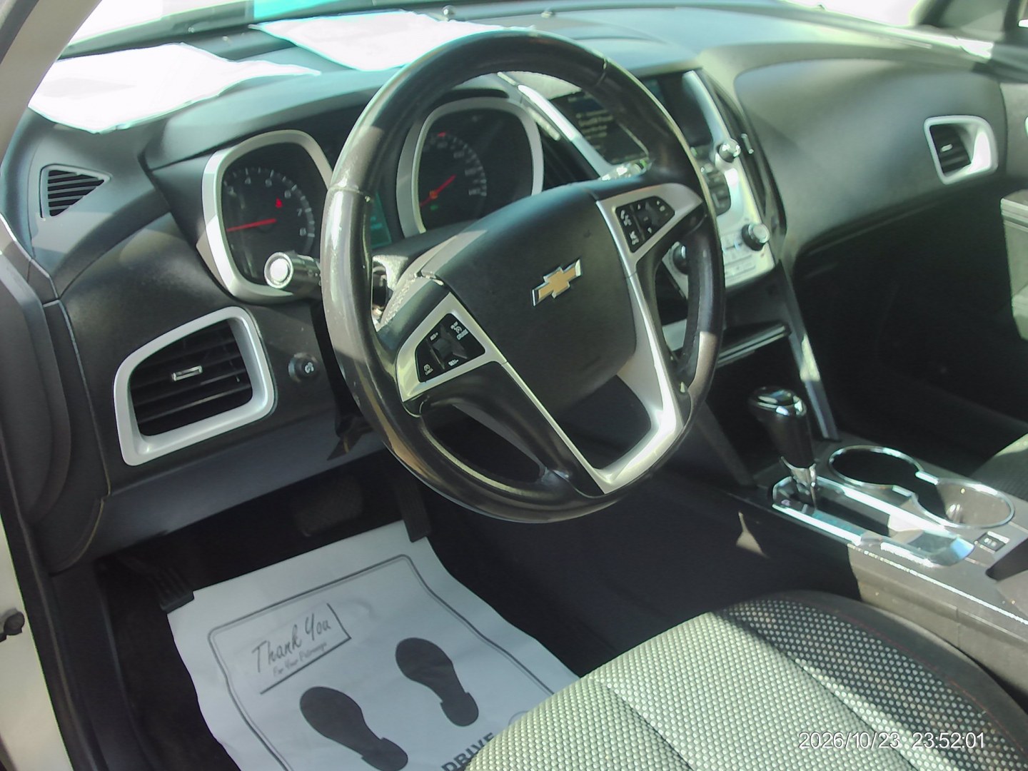 2016 Silver Chevrolet Equinox LT 2WD (2GNALCEK2G1) with an 2.4L L4 DOHC 16V FFV engine, 6A transmission, located at 2553 Airline Blvd, Portsmouth, VA, 23701, (757) 488-8331, 36.813889, -76.357597 - ***VEHICLE TERMS*** Down Payment: $899 Weekly Payment: $115 APR: 23.9% Repayment Terms: 42 Months *** CALL ELIZABETH SMITH - DIRECTOR OF MARKETING @ 757-488-8331 TO SCHEDULE YOUR APPOINTMENT TODAY AND GET PRE-APPROVED RIGHT OVER THE PHONE***- Photo#9