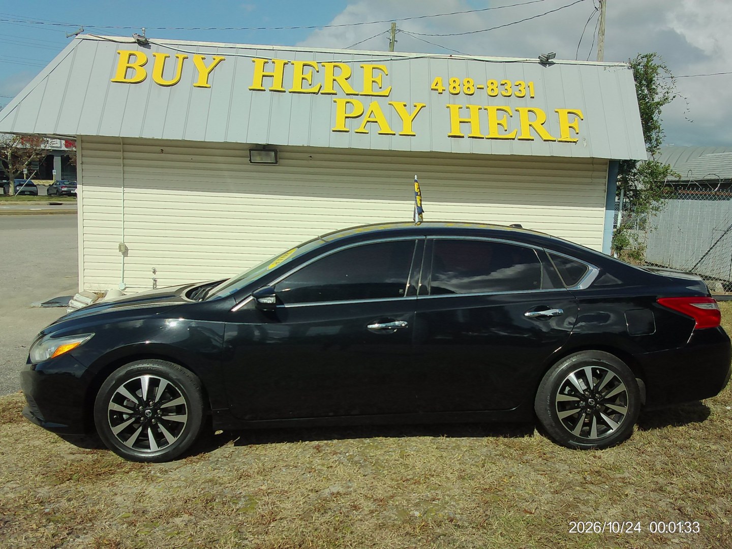 2018 Black Nissan Altima 2.5 (1N4AL3AP2JC) with an 2.5L L4 DOHC 16V engine, CVT transmission, located at 2553 Airline Blvd, Portsmouth, VA, 23701, (757) 488-8331, 36.813889, -76.357597 - ***VEHICLE TERMS*** Down Payment: $999 Weekly Payment: $120 APR: 23.9% Repayment Terms: 42 Months *** CALL ELIZABETH SMITH - DIRECTOR OF MARKETING @ 757-488-8331 TO SCHEDULE YOUR APPOINTMENT TODAY AND GET PRE-APPROVED RIGHT OVER THE PHONE***- Photo#0