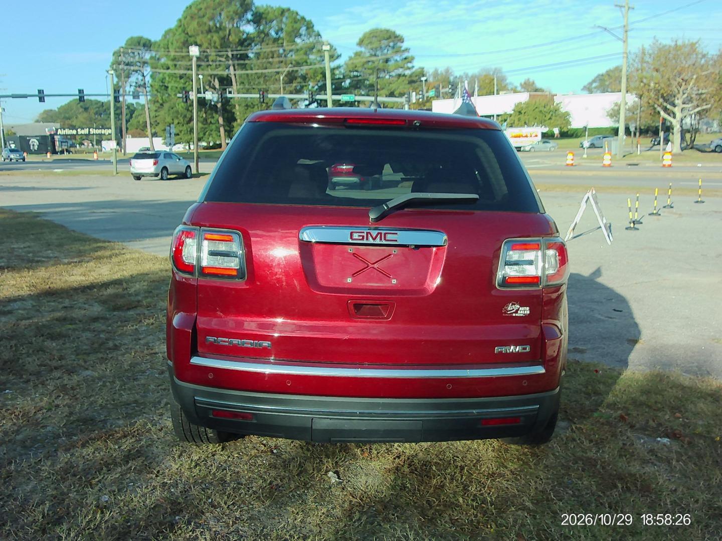 2016 Red GMC Acadia SLT-1 AWD (1GKKVRKD8GJ) with an 3.6L V6 DOHC 24V engine, 6A transmission, located at 2553 Airline Blvd, Portsmouth, VA, 23701, (757) 488-8331, 36.813889, -76.357597 - ***VEHICLE TERMS*** Down Payment: $1499 Weekly Payment: $135 APR: 23.9% Repayment Terms: 42 Months *** CALL ELIZABETH SMITH - DIRECTOR OF MARKETING @ 757-488-8331 TO SCHEDULE YOUR APPOINTMENT TODAY AND GET PRE-APPROVED RIGHT OVER THE PHONE***- Photo#6